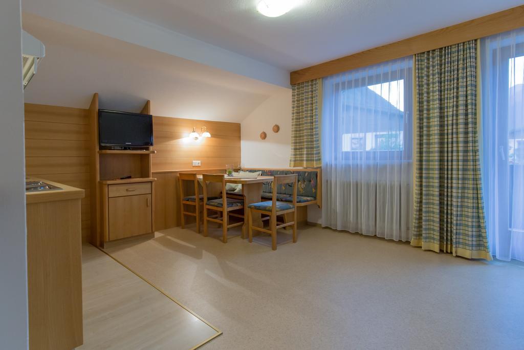 Pension Nigella Neustift im Stubaital Buitenkant foto
